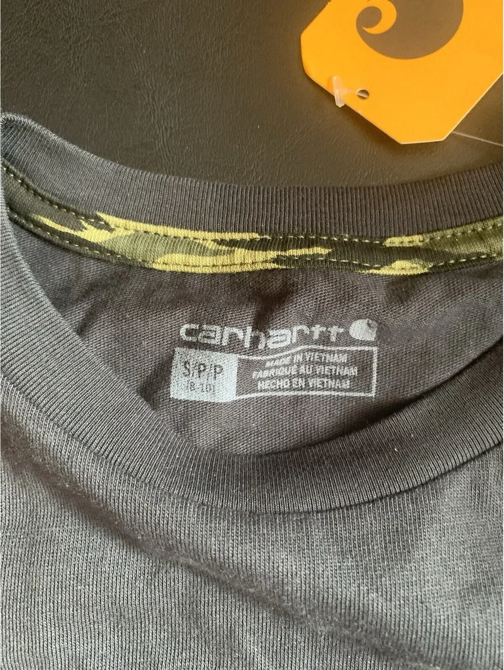Carhartt Youth Short Sleeve NWT Small With Camo Pocket